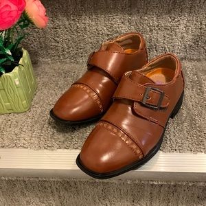 Boys dress/formal shoe size 10